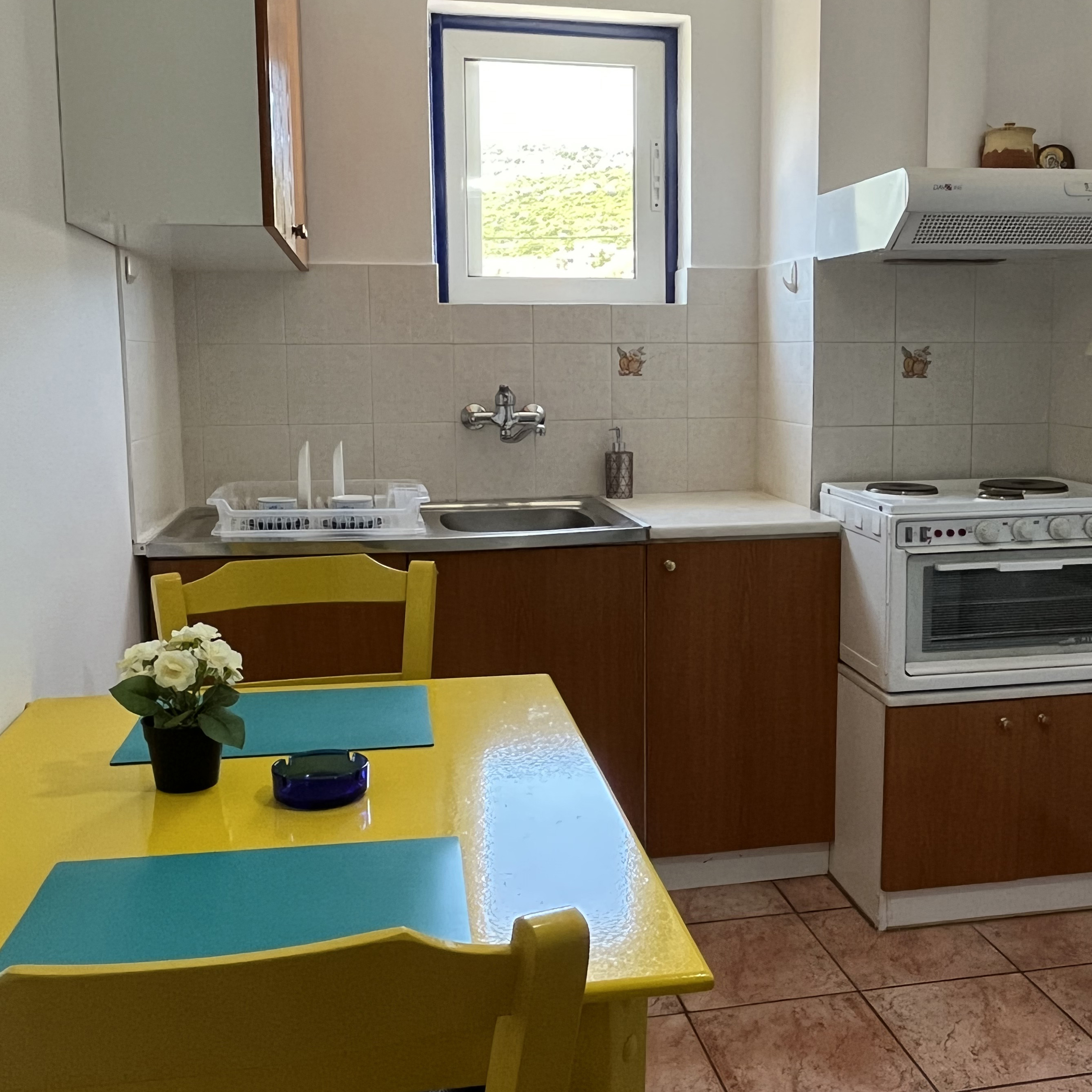 summerBreezeKitchen